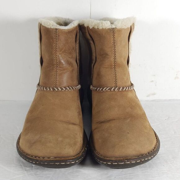 UGG Women's Cove US 7 Brown Leather Shearling Lined Ankle Winter Boots - Picture 5 of 16